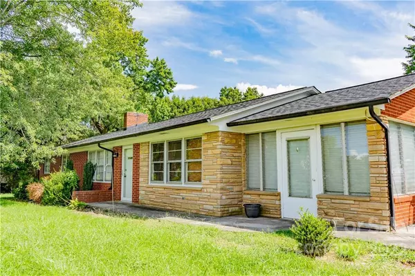 Taylorsville, NC 28681,66 Avon Park LN