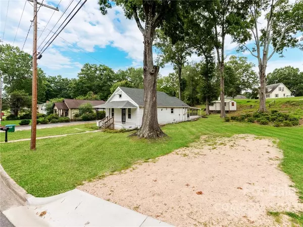 Landis, NC 28088,204 N Beaver ST