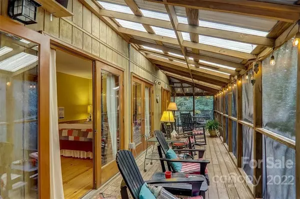 Hot Springs, NC 28743,70 Fox RUN