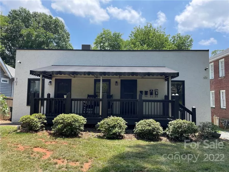 707 Grandin RD, Charlotte, NC 28208