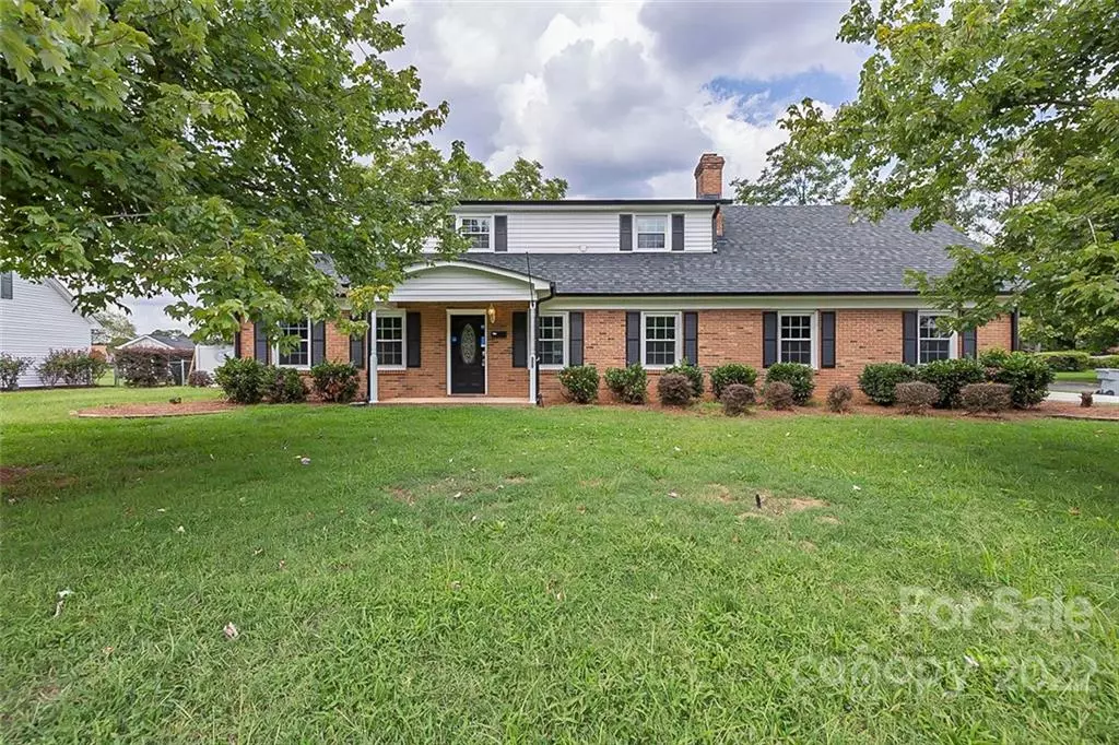 Clover, SC 29710,309 Knox ST