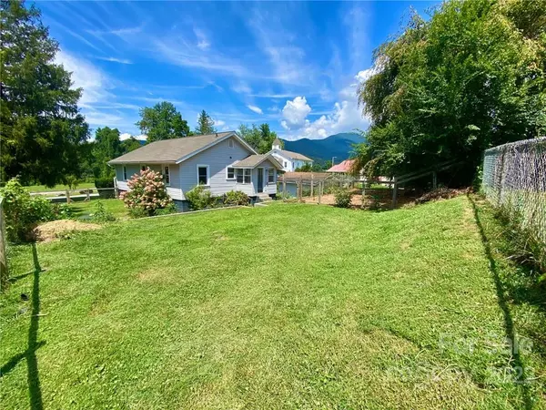 Sylva, NC 28779,48 Wilkesdale ST
