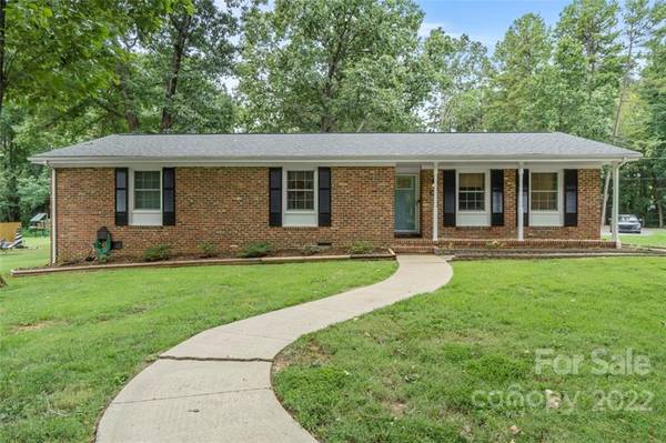 315 Vineyard DR,  Salisbury,  NC 28146