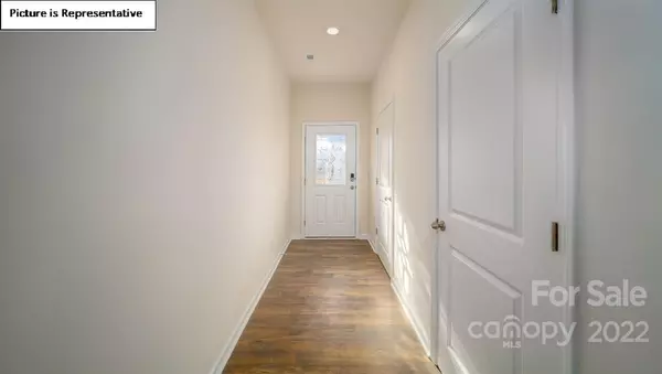 Charlotte, NC 28269,8024 Clairwood DR