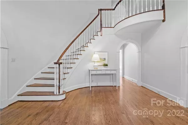 Charlotte, NC 28210,6812 Honors CT