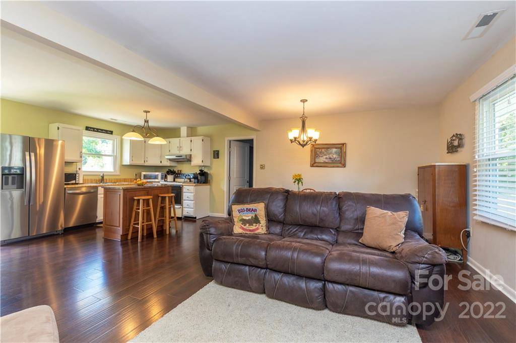 Black Mountain, NC 28711,318 Genesis CIR