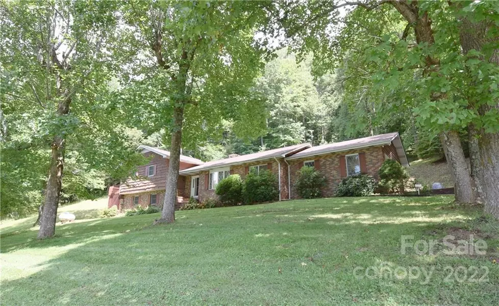 3575 Cane Creek RD, Bakersville, NC 28705