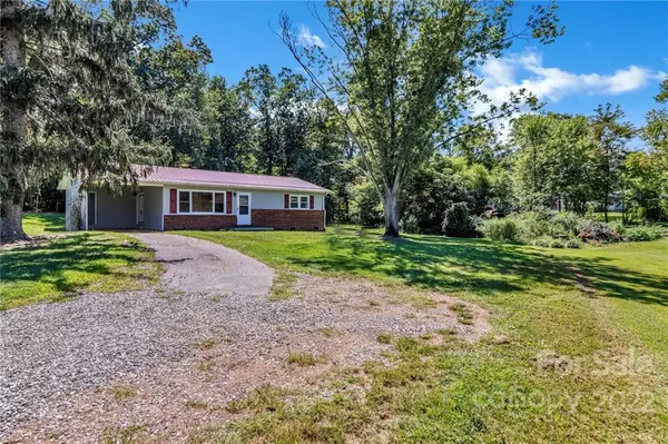 Canton, NC 28716,23 Grand DR