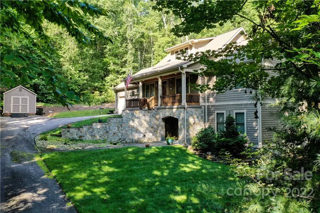 Hendersonville, NC 28739,102 Wolf Shoals DR