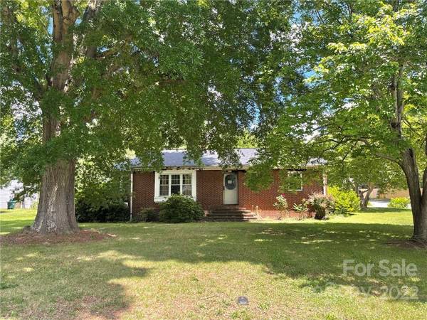 813 S Zion ST, Landis, NC 28088