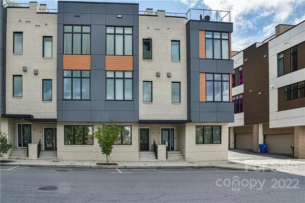 6 Bauhaus CT,  Asheville,  NC 28801