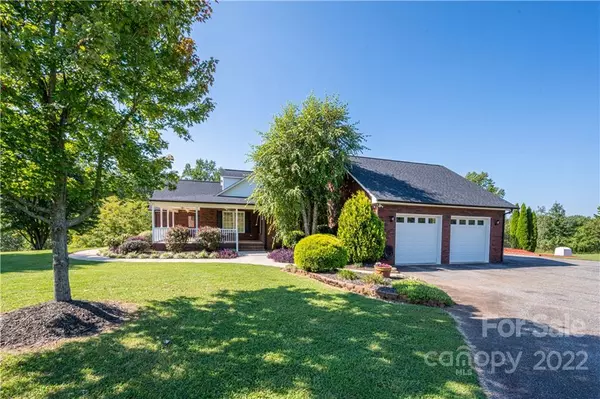 Maiden, NC 28650,4167 Fishermans LN