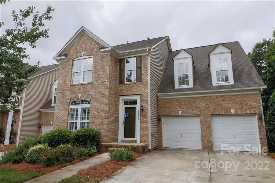 10353 Linksland DR, Huntersville, NC 28078