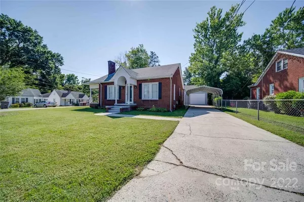 Kannapolis, NC 28083,212 Lincoln ST