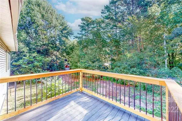 Dallas, NC 28034,137 Dusty Hill RD