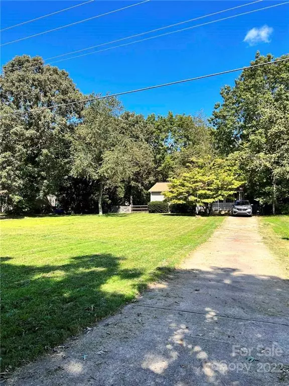 Troutman, NC 28166,239 Overcash RD