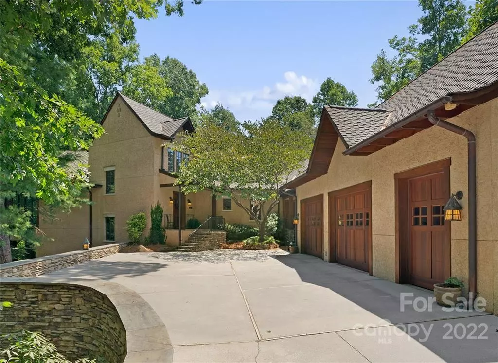 Hickory, NC 28601,146 41st AVE NW