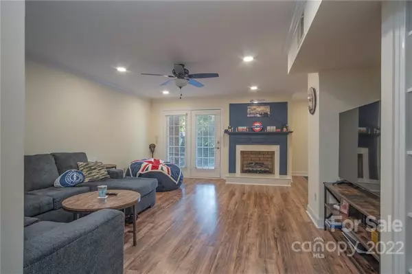 Monroe, NC 28112,806 Colony Oaks DR #B