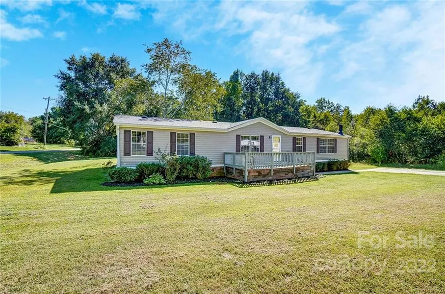 101 Holden DR, Grover, NC 28073