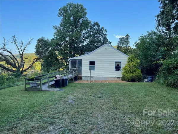 85 Ox Cart LN, Pisgah Forest, NC 28768