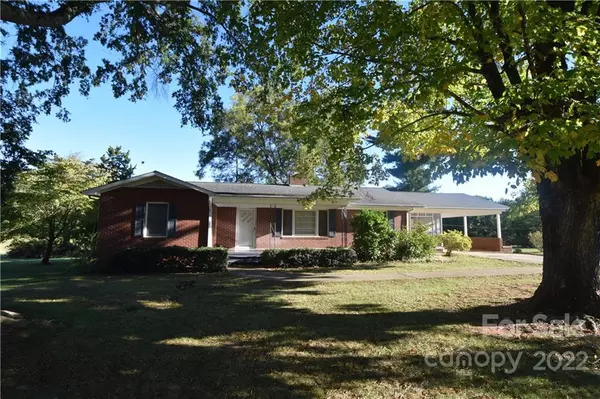 1095 Old Stonecutter RD, Rutherfordton, NC 28139