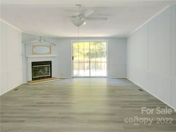 Rosman, NC 28772,3347 Parkway RD