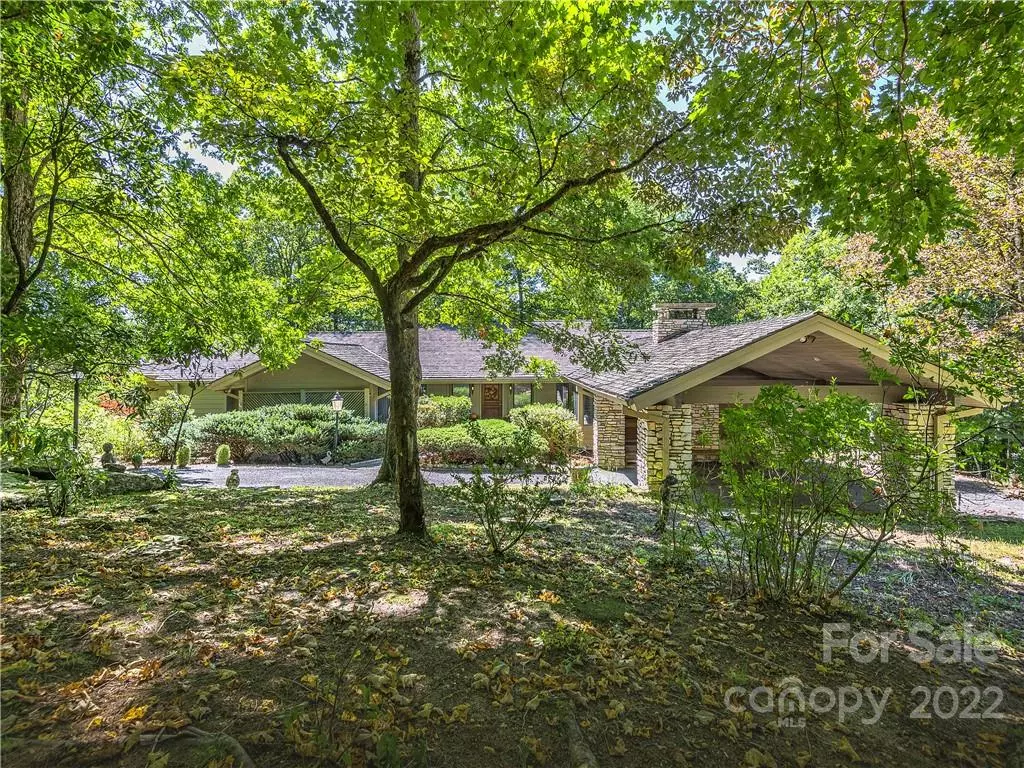 Cashiers, NC 28717,690 Halsted RD