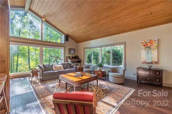 Lenoir, NC 28645,357 Tremont Park CIR SE