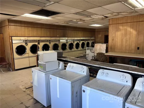 Camden, SC 29020,826 Broad ST