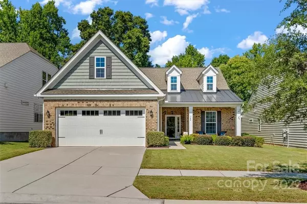 Fort Mill, SC 29715,744 Bearcamp WAY