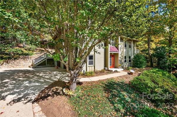 5 Parkview DR, Asheville, NC 28805