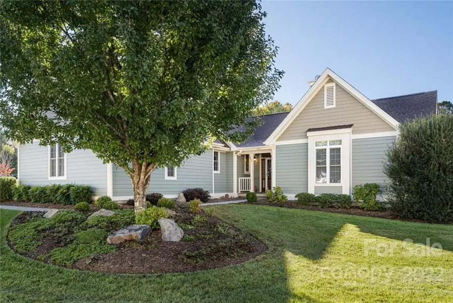 161 Williams Meadow LOOP, Hendersonville, NC 28739