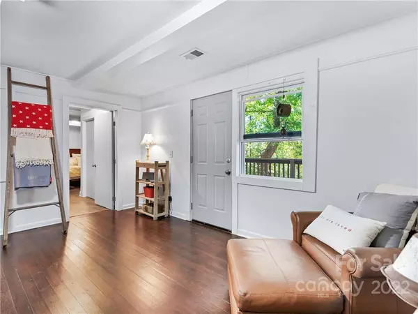 Tryon, NC 28782,1463 Carolina DR