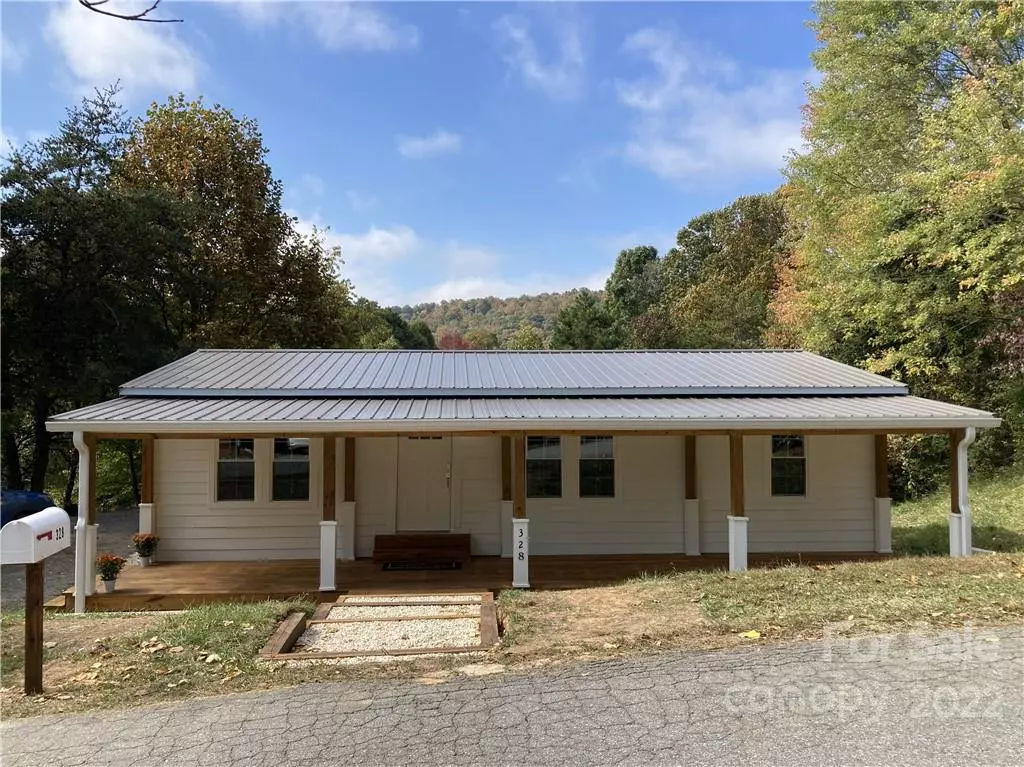 Asheville, NC 28806,328 Camelia LN