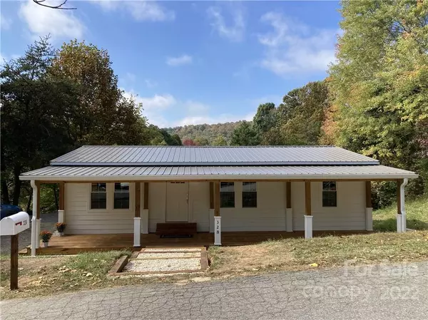 328 Camelia LN, Asheville, NC 28806