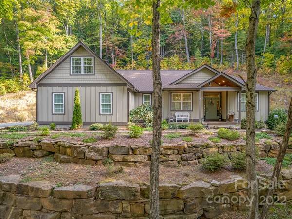 3934 Cabin Creek RD, Zirconia, NC 28790