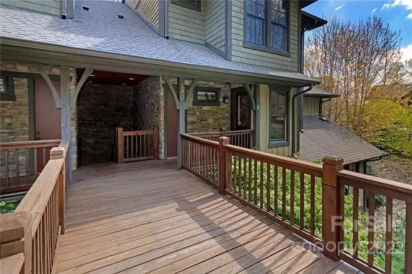 Tuckasegee, NC 28783,130 B4 Saddle Notch LN