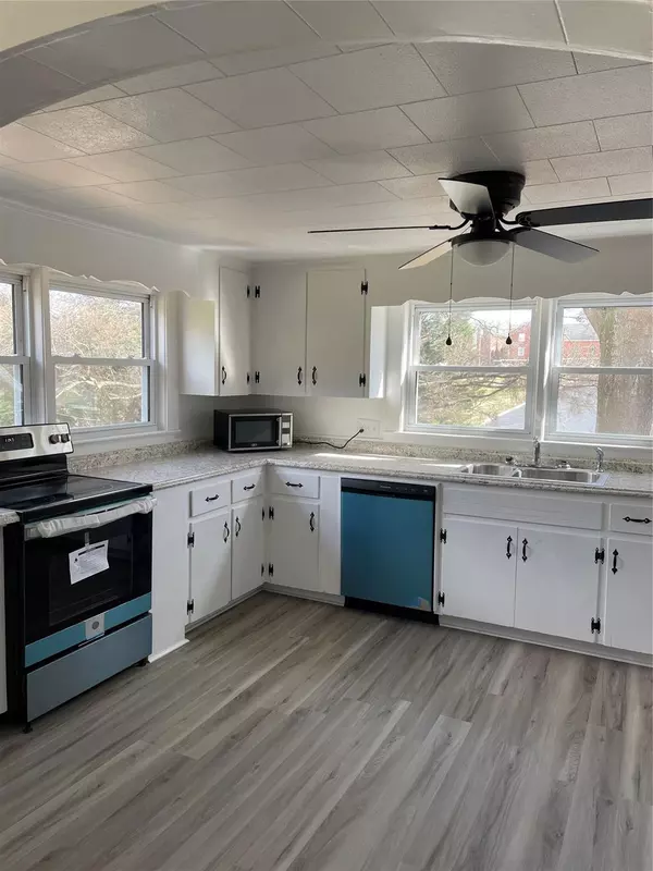 Taylorsville, NC 28681,3382 US 64 90 HWY