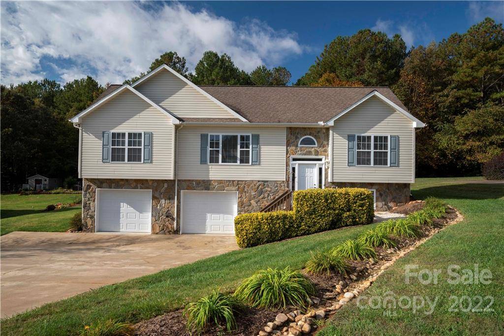 5167 Landing View DR, Granite Falls, NC 28630