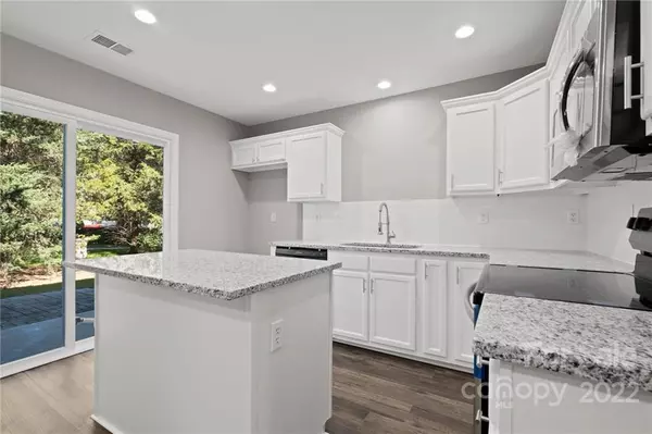 Charlotte, NC 28213,1747 Pergola PL