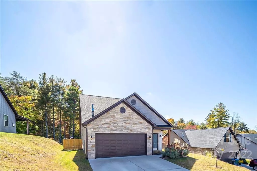 Weaverville, NC 28787,218 Water Leaf DR