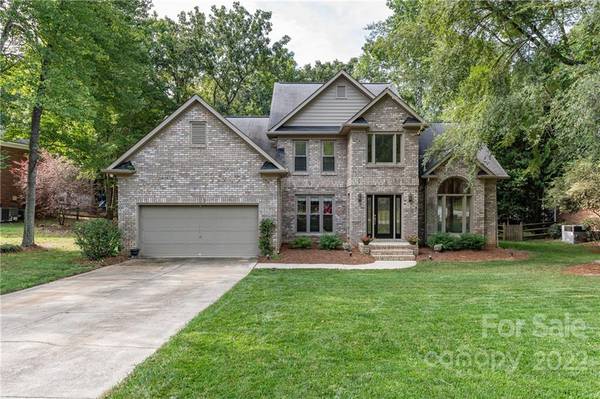 2403 Willowbrook DR, Matthews, NC 28104