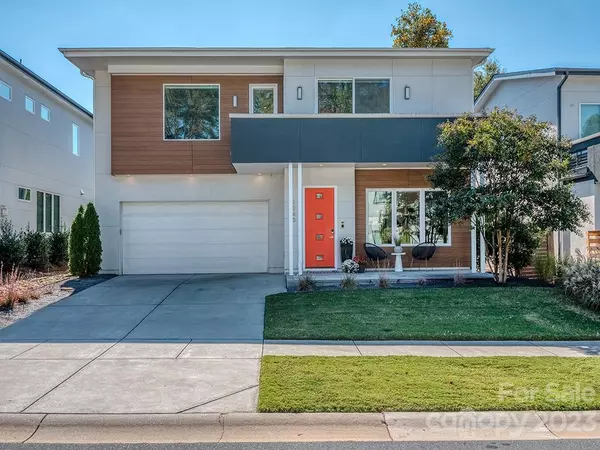 1243 Realta DR, Charlotte, NC 28211
