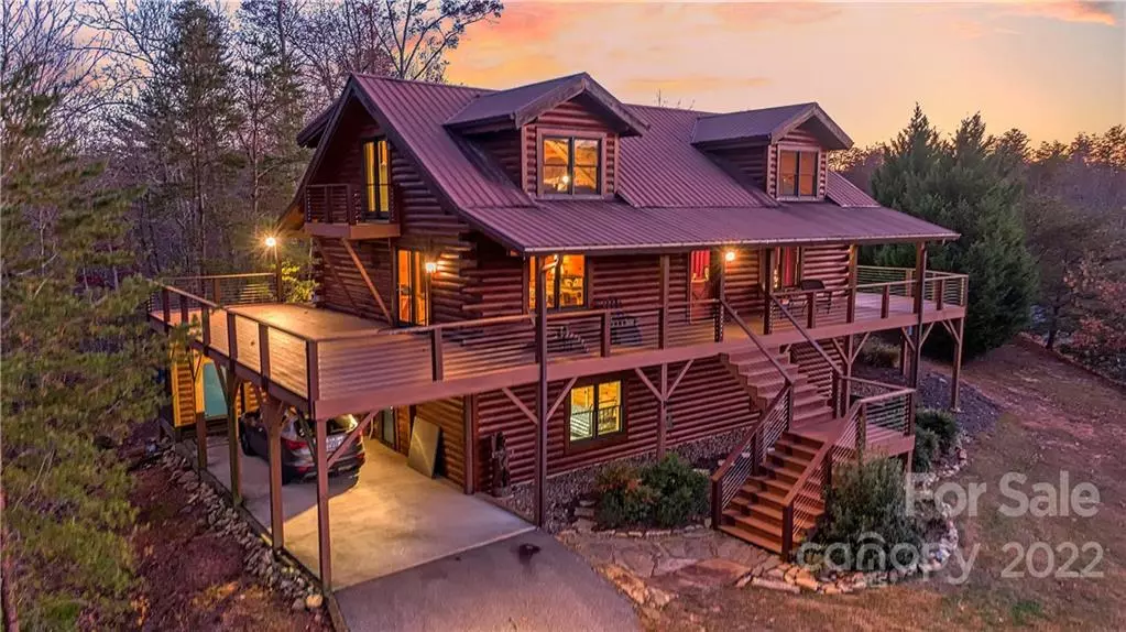 247 Peaks DR, Lake Lure, NC 28746