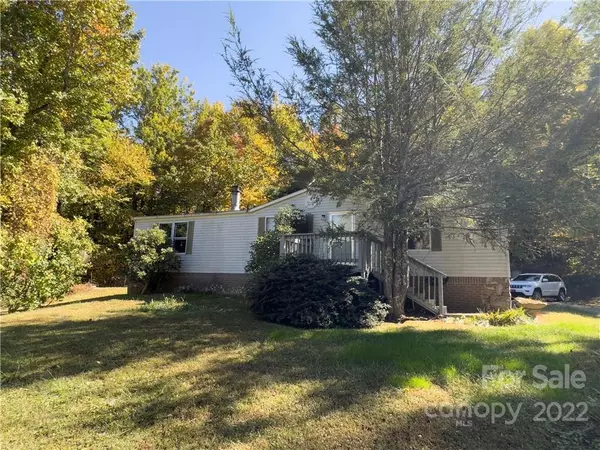 Saluda, NC 28773,269 Daytona LN