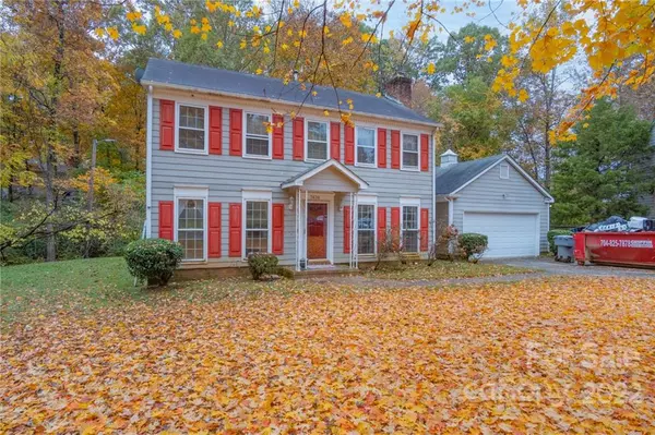 Charlotte, NC 28227,7636 Walnut Wood DR