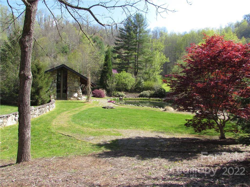 Mars Hill, NC 28754,E- 18 Red Wolf Run None