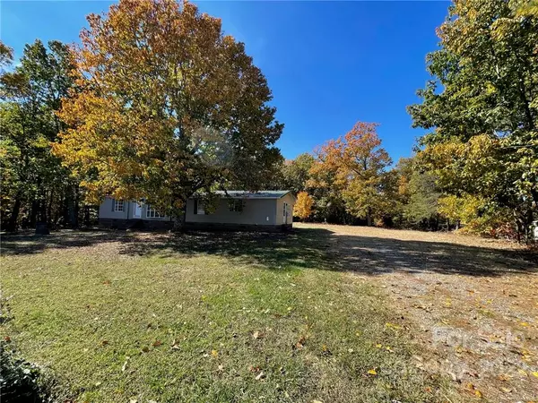 Hiddenite, NC 28636,99 Double D LN