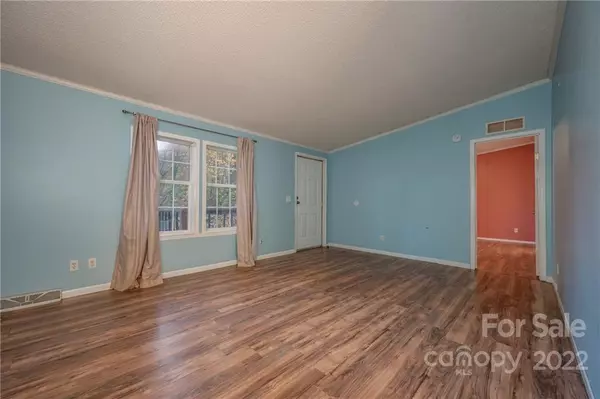 Flat Rock, NC 28731,30 Providence DR