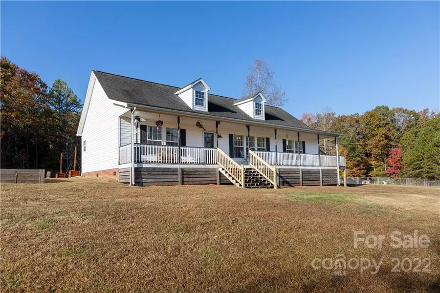 4016 Hoodtown RD, Sharon, SC 29742